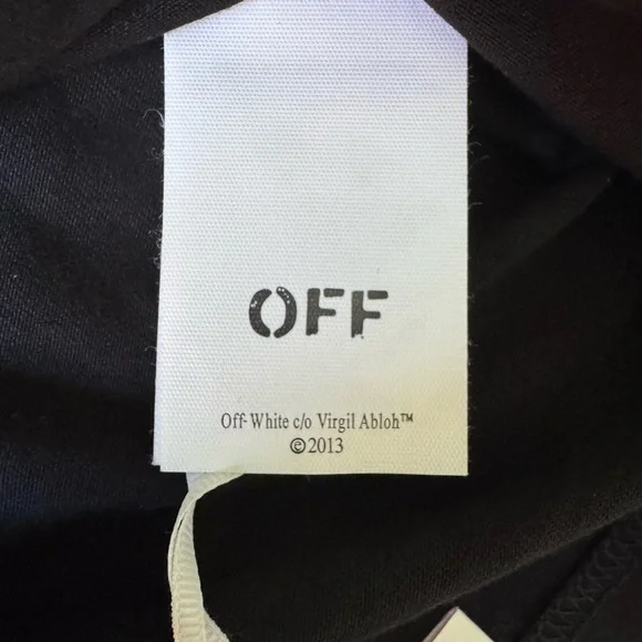 Off-White Black Short Sleeve Tee Minimalist Design Size M - READ DESCRIPTION - Picture 6 of 13